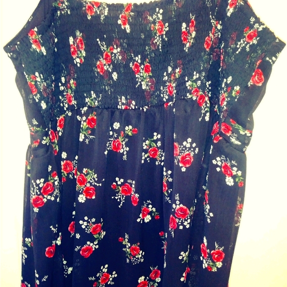 Baby doll tank from Torrid - Picture 2 of 3